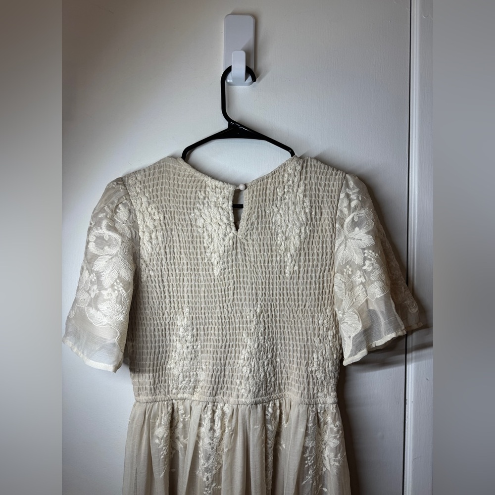 Bohme Alora Embroidered Floral Champagne Cream Tulle Maxi Dress Size Medium - Picture 12 of 16